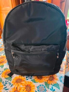 Classic Black Backpack - Everyday Carry